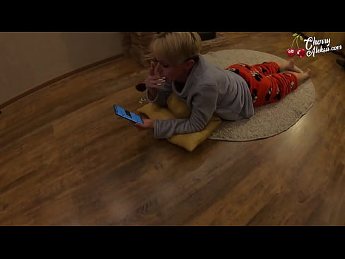 ❤️ క్రేజీ బ్లాండ్ సకింగ్ హ్యూజ్ డిక్ సకింగ్ మరియు బౌన్స్ ఆన్ దట్ - అనల్ సెక్స్ పోర్నో పోర్న్ వద్ద te.pornodil.ru ️❤